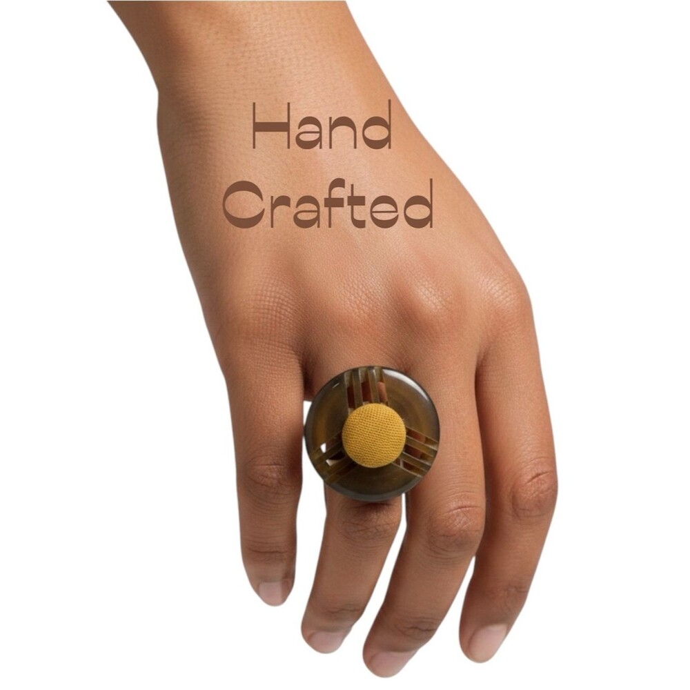 Hand Crafted 1970s Brown Resin Tan Fabric Buttons Adjustable Ring NWT OS